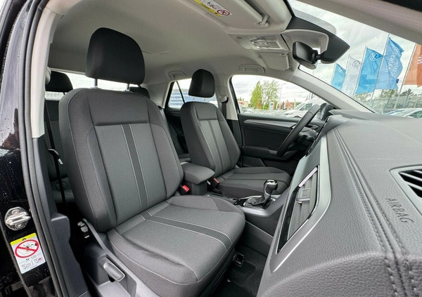 Volkswagen T-Roc cena 119990 przebieg: 10, rok produkcji 2024 z Węgorzyno małe 326